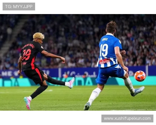 巴萨本周最后一次训练费尔明亚马尔等人积极恢复状态